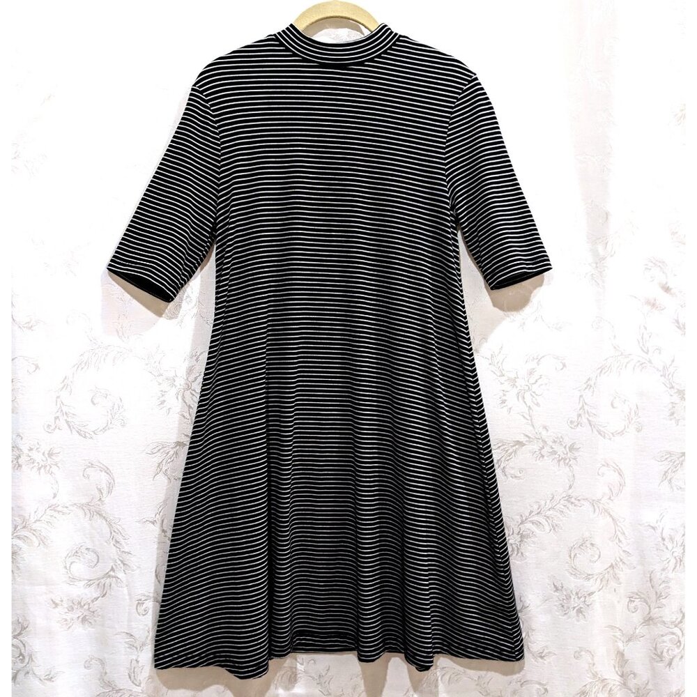 Apt. 9 Black and White Striped Mini Dress